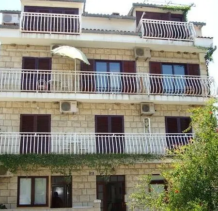 Apartment Vela